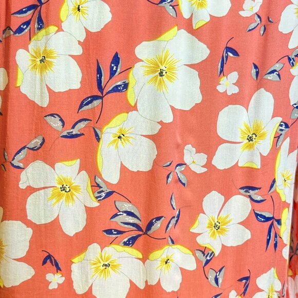 ESQUALO Button Down Blouse Size 10 Beautiful Floral on Peach Viscose - Picture 12 of 13